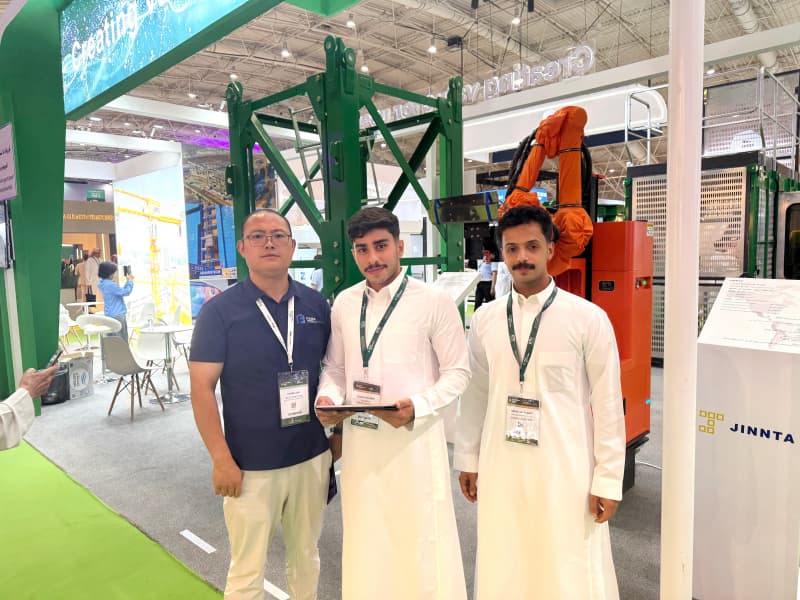 1758163469379734.jpg 02.jpg