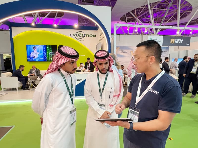 1758163520733323.jpg 03.jpg